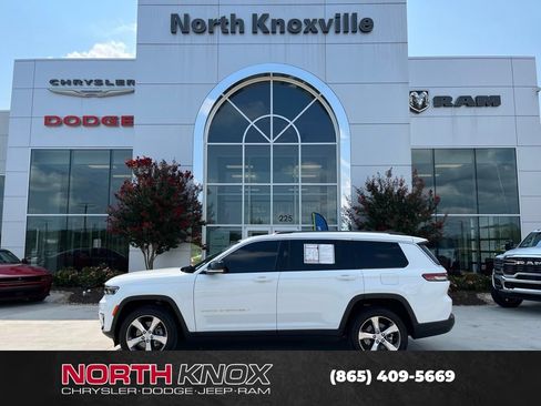 Used 2022 Jeep Grand Cherokee L Limited AWD/4WD image 2