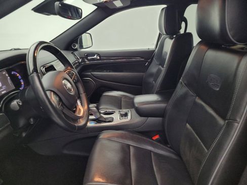 Used 2019 Jeep Grand Cherokee Overland AWD/4WD image 17