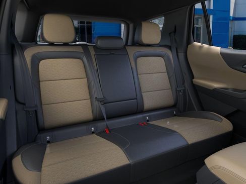 New 2026 Chevrolet Equinox ACTIV FWD image 17