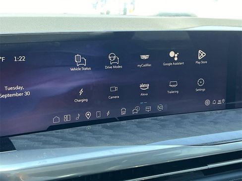 New 2025 Cadillac Escalade IQ Luxury 2 image 17