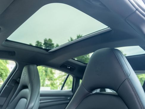Certified 2022 Porsche Panamera 4 Platinum Edition AWD/4WD image 19