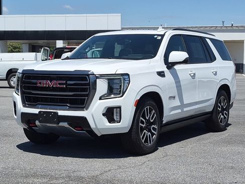 Used 2024 GMC Yukon AT4 w/ AT4 Premium Plus Package AWD/4WD image 1