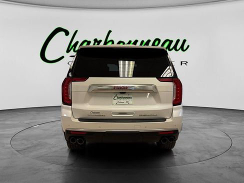 Used 2024 GMC Yukon XL Denali w/ Advanced Technology Package image 4