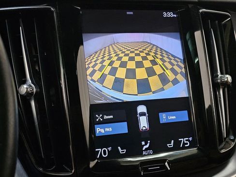 Used 2020 Volvo XC60 T5 Momentum image 28