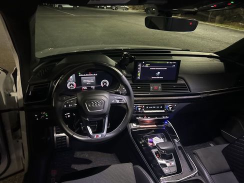 Used 2022 Audi SQ5 Premium Plus image 11