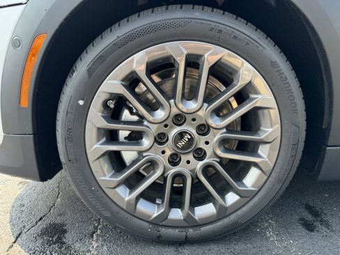 Certified 2025 MINI Cooper S image 9