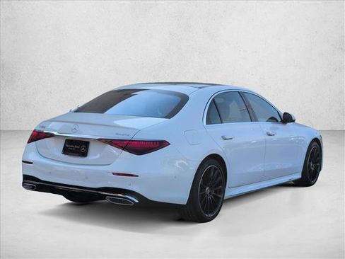 Used 2026 Mercedes-Benz E 350 Sedan image 2