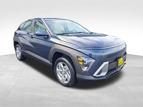 New 2026 Hyundai Kona SE AWD/4WD image 8