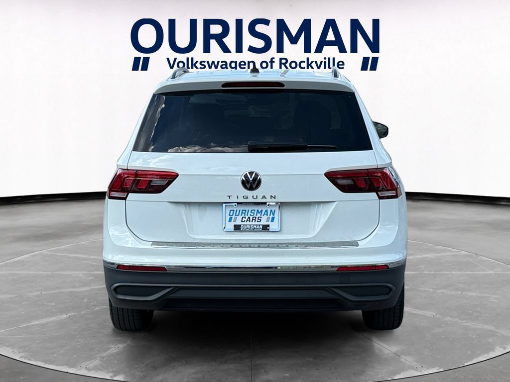 Used 2023 Volkswagen Tiguan S w/ Driver Assistance Package FWD image 5