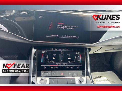 Used 2023 Audi Q8 Premium w/ Convenience Package AWD/4WD image 12