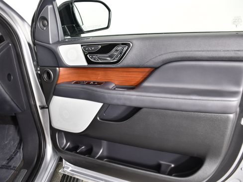 Used 2023 Lincoln Navigator L Reserve AWD/4WD image 45