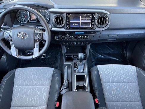 Used 2023 Toyota Tacoma TRD Off-Road w/ Technology Package AWD/4WD image 14