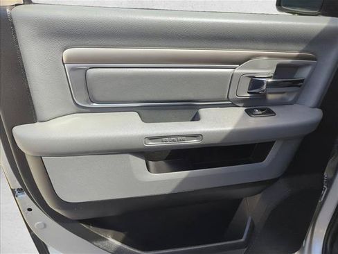 Used 2019 RAM 1500 Classic SLT w/ Luxury Group AWD/4WD image 12