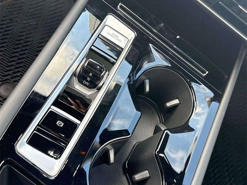 New 2026 Volkswagen Atlas Cross Sport SE FWD image 24