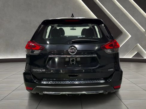 Used 2018 Nissan Rogue S AWD/4WD image 4