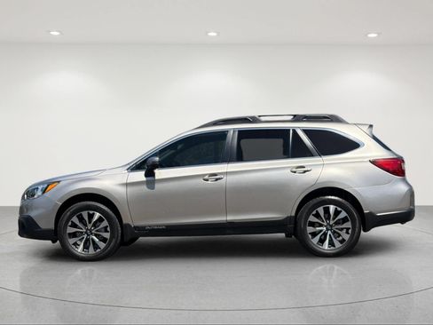 Used 2017 Subaru Outback 3.6R Limited AWD/4WD image 2