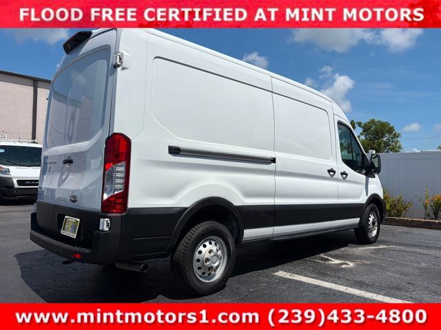 Used 2023 Ford Transit 250 Medium Roof AWD image 4