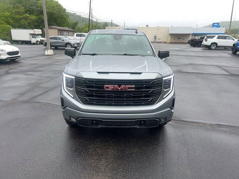 Used 2023 GMC Sierra 1500 Elevation AWD/4WD image 2