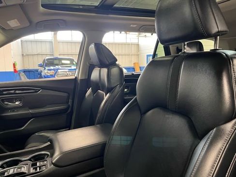Used 2023 Honda Pilot Touring image 23