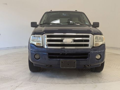 Used 2009 Ford Expedition XLT image 4