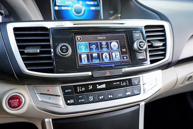 Used 2015 Honda Accord EX-L image 37