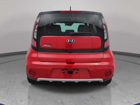 Used 2019 Kia Soul + FWD image 6