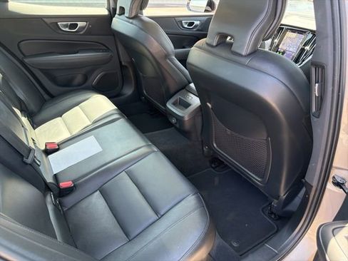 Used 2024 Volvo S60 B5 Core FWD image 12