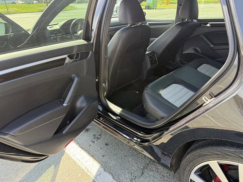 Used 2018 Volkswagen Passat 3.6 image 8