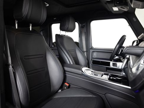 Used 2025 Mercedes-Benz G 550 w/ Exclusive Interior Package image 28