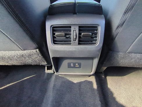 Used 2023 Nissan Rogue SV FWD image 20