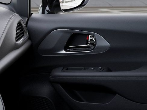 New 2027 Chrysler Pacifica Select FWD image 25
