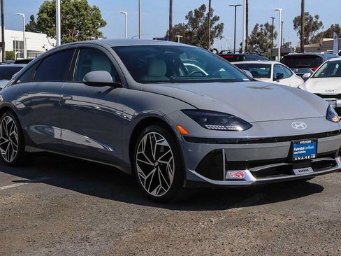 Used 2023 Hyundai Ioniq 6 SEL RWD image 3