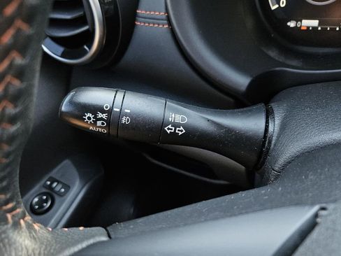 Certified 2023 Nissan Kicks SR image 29