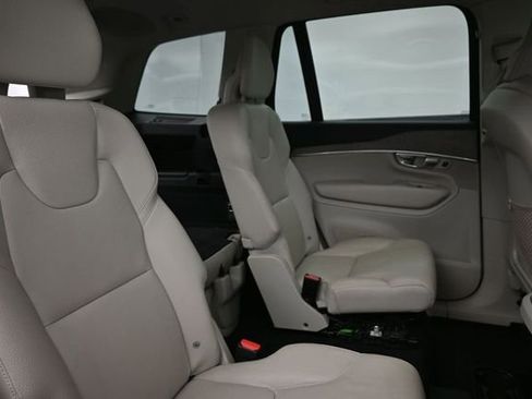 Used 2023 Volvo XC90 B6 Plus w/ Protection Package Premier AWD/4WD image 33