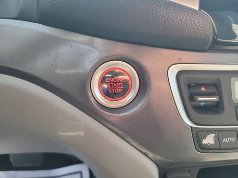 Used 2017 Honda Pilot EX-L image 19