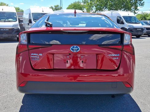 Used 2019 Toyota Prius XLE AWD/4WD image 6