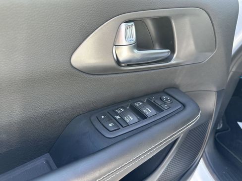Used 2026 Chrysler Voyager LX image 18