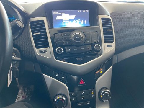 Used 2014 Chevrolet Cruze LT image 30