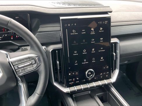 Used 2025 GMC Acadia Elevation image 6