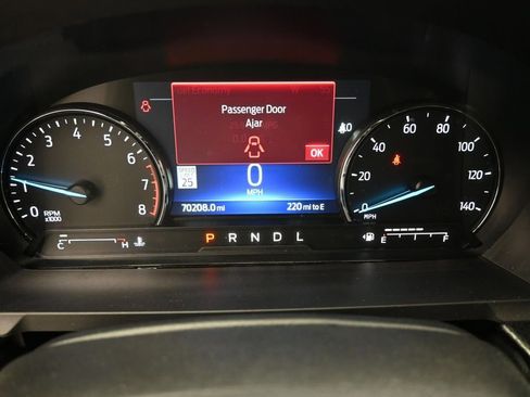 Used 2022 Ford Explorer ST-Line w/ Class IV Trailer Tow Package AWD/4WD image 14