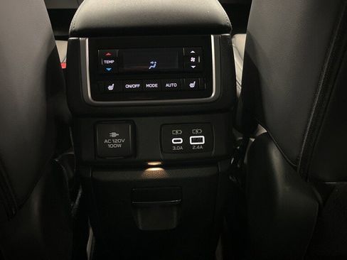 Used 2024 Subaru Ascent Touring image 31