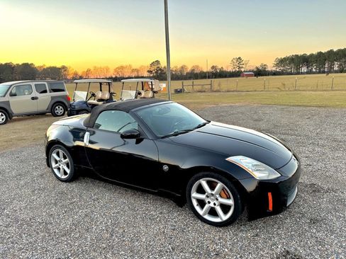 Used 2005 Nissan 350Z Grand Touring image 19