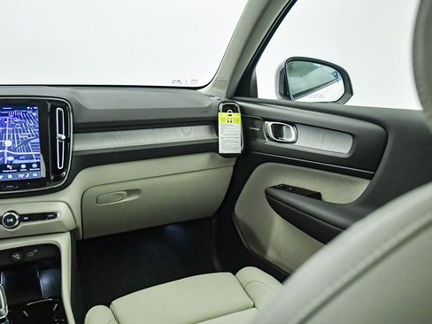 New 2026 Volvo XC40 B5 Plus w/ Protection Package Premier image 16