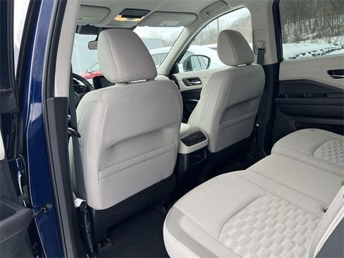 Used 2022 Nissan Pathfinder SV image 16