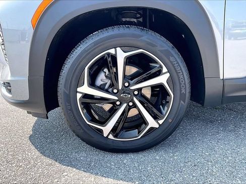 Used 2023 Chevrolet TrailBlazer RS w/ Convenience Package FWD image 7