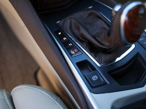 Used 2016 Cadillac SRX Premium w/ Trailering Package image 19