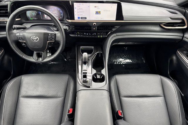 Certified 2026 Toyota Crown AWD/4WD image 15