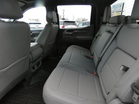 Used 2022 GMC Sierra 1500 SLT image 13