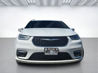 Used 2022 Chrysler Pacifica Touring-L