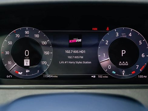 Used 2025 Land Rover Range Rover Velar Dynamic SE image 24